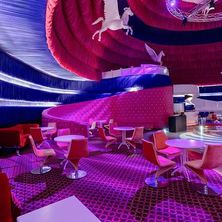 沙马基宫色拉迪尔酒店 Seredil 外观 照片 The interior of the nightclub