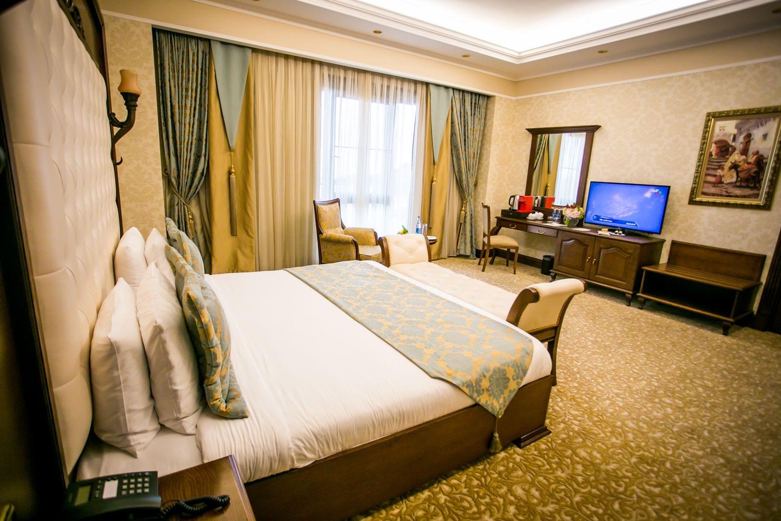 沙马基宫色拉迪尔酒店 Seredil 外观 照片
