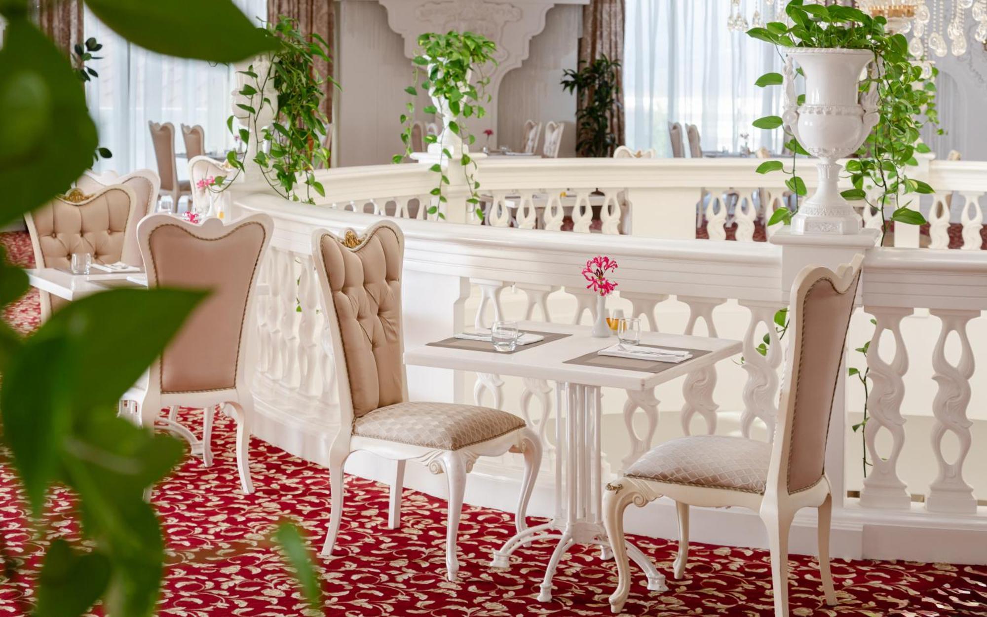 沙马基宫色拉迪尔酒店 Seredil 外观 照片 Restaurant