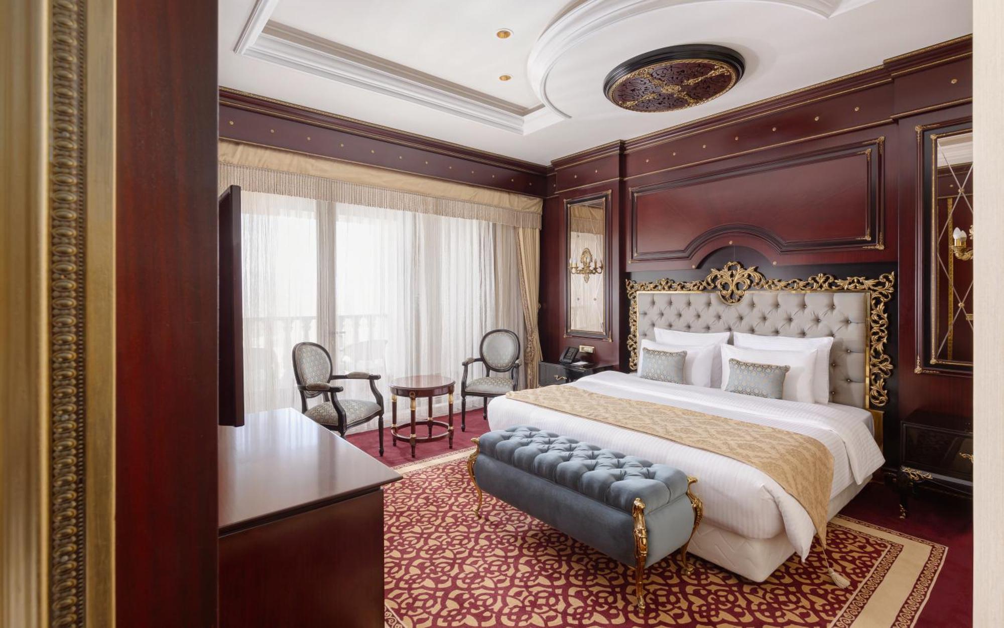 沙马基宫色拉迪尔酒店 Seredil 外观 照片 A bedroom at the hotel